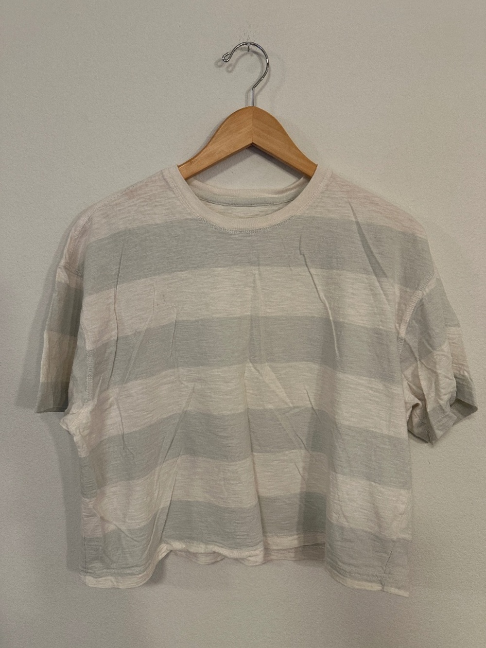 Universal Thread White 100% Cotton Crewneck Short Sleeve T-Shirt Women's M